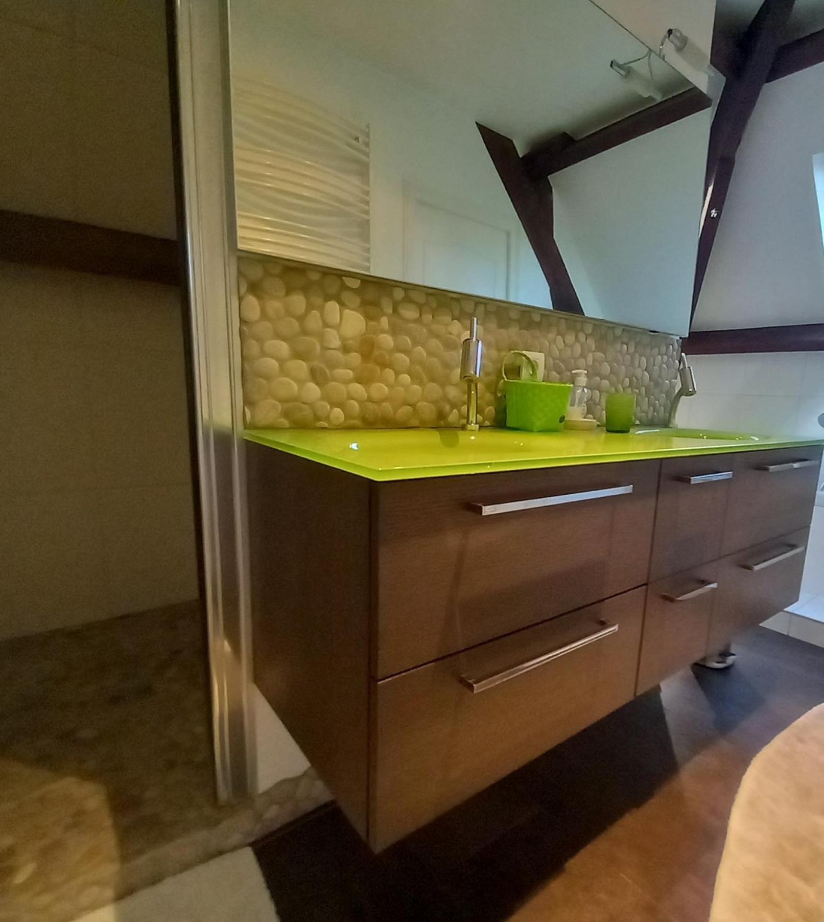 Suite Privee Dans Spacieuse Maison Du Perigord, Avec Piscine Bergerac Exterior photo